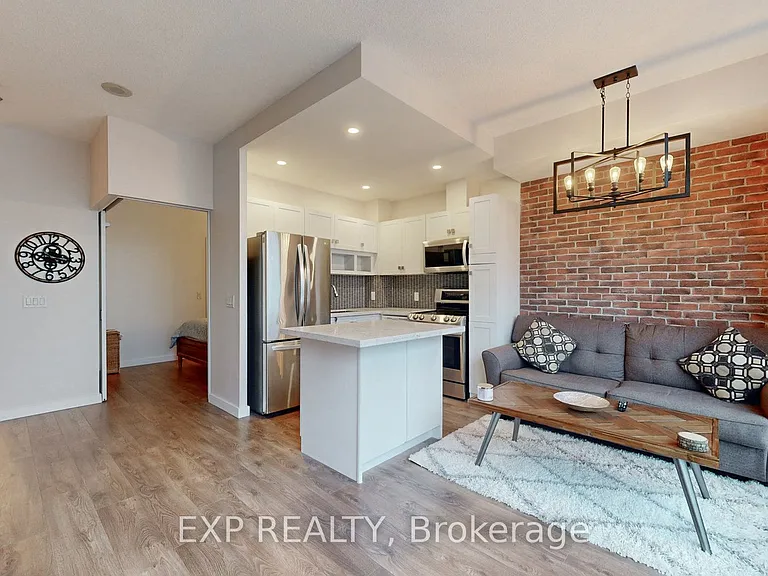 8 York St #2404 — Photo 6