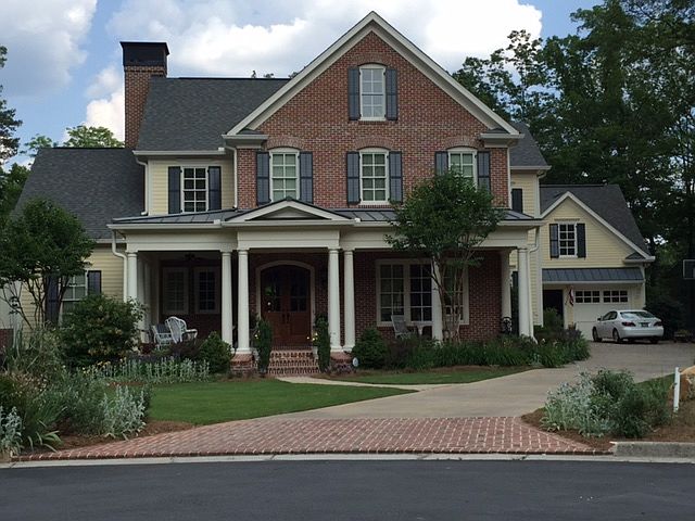 1st image of 804 Lookingglass Ln