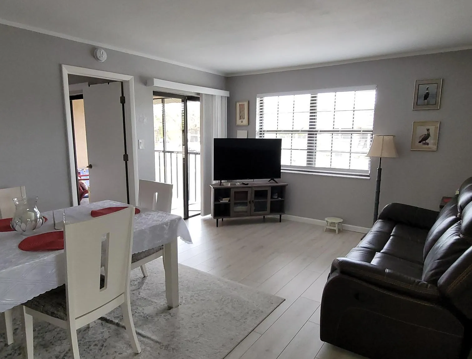 2 bed, 838 sqft, $1,500 — Photo 2