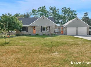 1420 Su Lew Ave SW, Grand Rapids, MI 49534