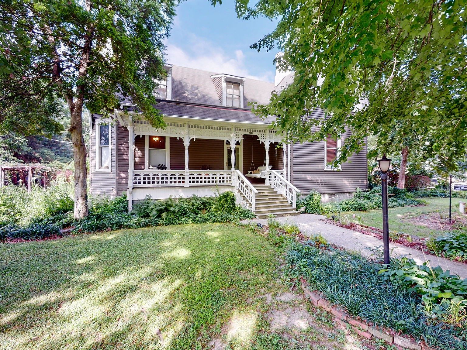 215 N Washington St, Tullahoma, TN 37388 MLS 2534045 Zillow