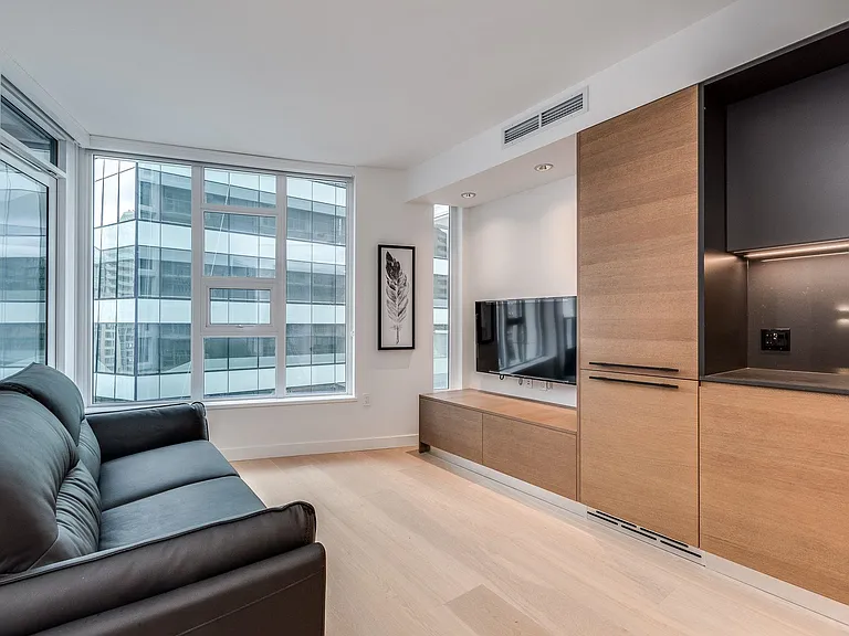 1289 Hornby St #1002 — Photo 5