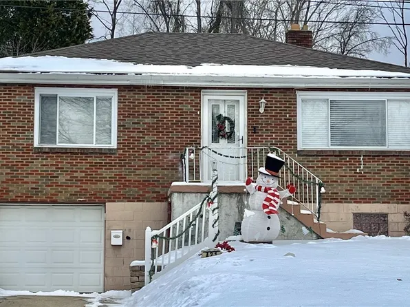 421 McClelland Rd, Canonsburg, PA 15317