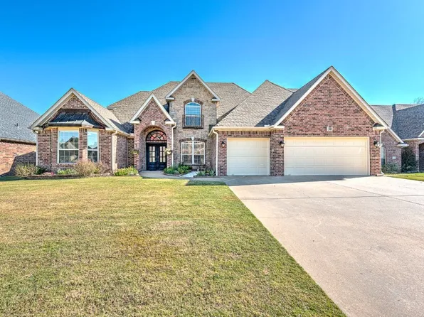 305 SE Fullerton St, Bentonville, AR 72712