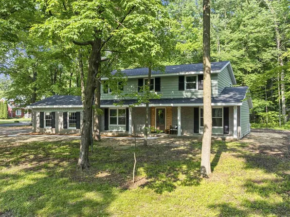 801 South MARYKNOLL AVENUE, Marshfield, WI 54449