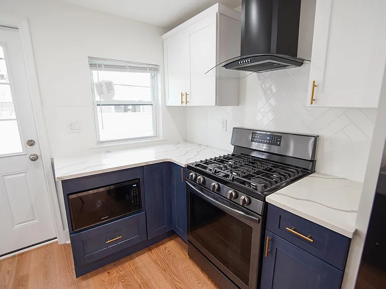 Quartz countertops