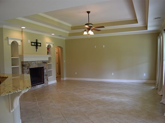 4th image of 413 Dogwood Trl