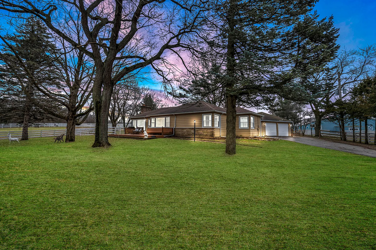 31W325 Wolsfeld Rd photo 1