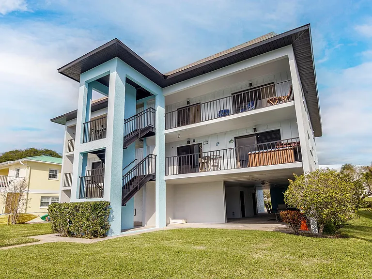 12080 Capri Cir S #101 — Photo 35