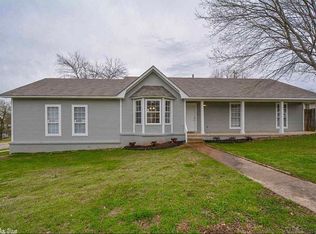3 Meadow Oaks Ct, N Little Rock, AR 72118