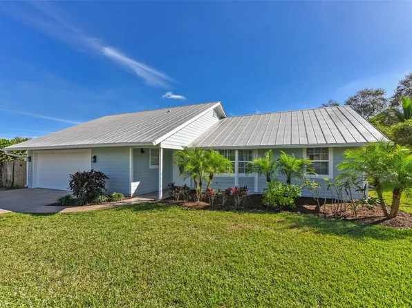 8918 SE Colony Street, Hobe Sound, FL 33455