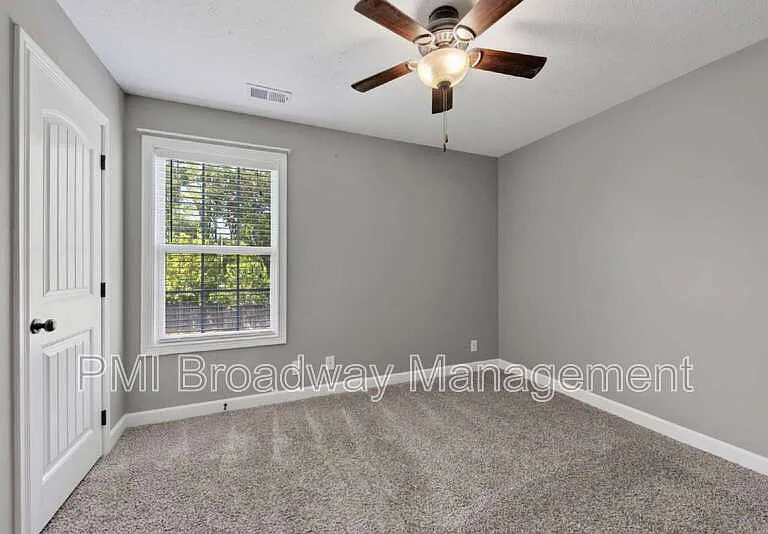 1259 Eagles View Dr — Photo 15