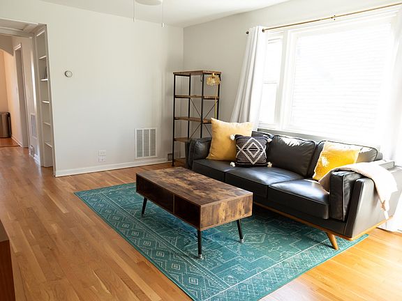 Spacious and sunny living room