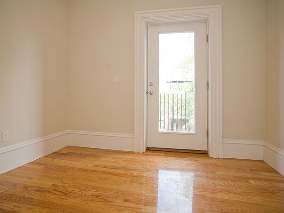 5th image of 658 Massachusetts Ave APT 4