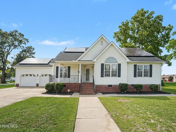 201 N Herring Street, Pine Level, NC 27568