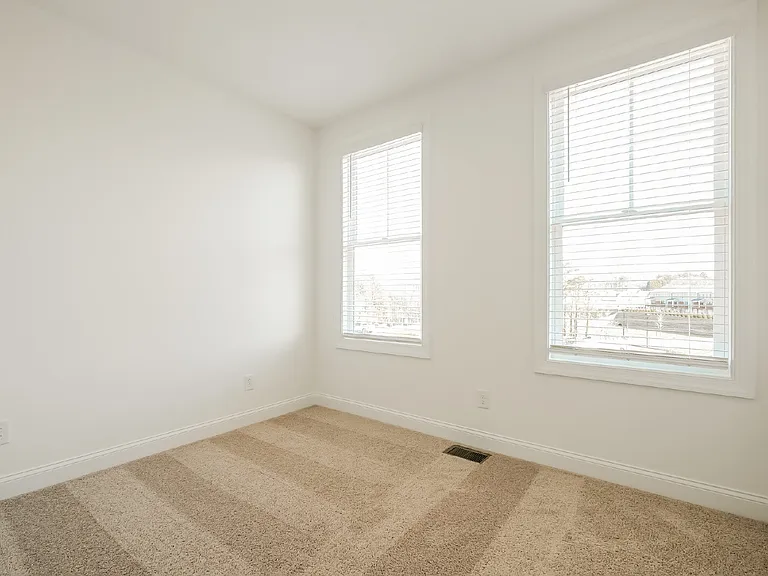 514 Alice Way #MARKET SQUARE AT SAW — Photo 31
