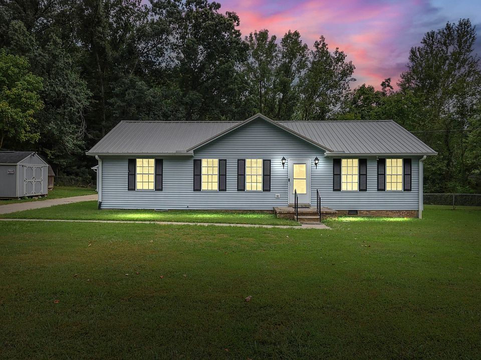 1st image of 148 Lexington Dr
