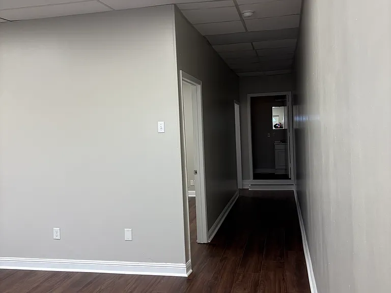 207 E Race St #42 — Photo 6
