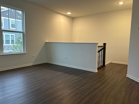 4th image of 560 Wolverine Dr