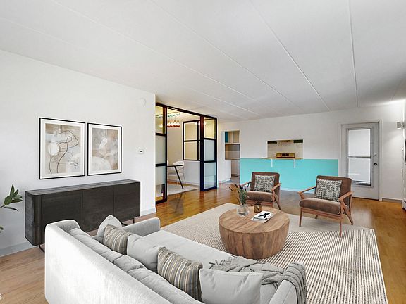 4th image of 224 N Kenilworth Ave APT 2D