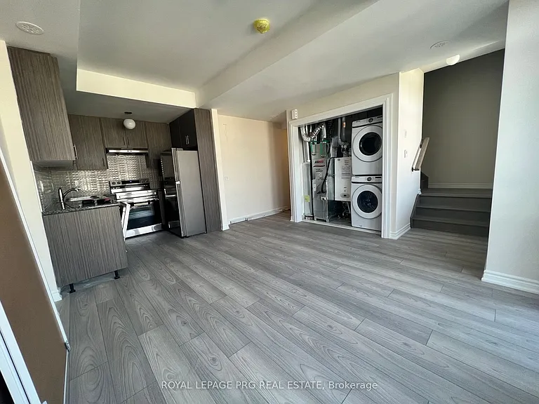 30 Halliford Pl E #208 — Photo 4