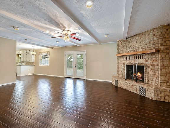 2nd image of 1200 Guadalupe Dr