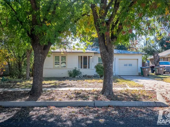 2223 Coleman St, San Angelo, TX 76901