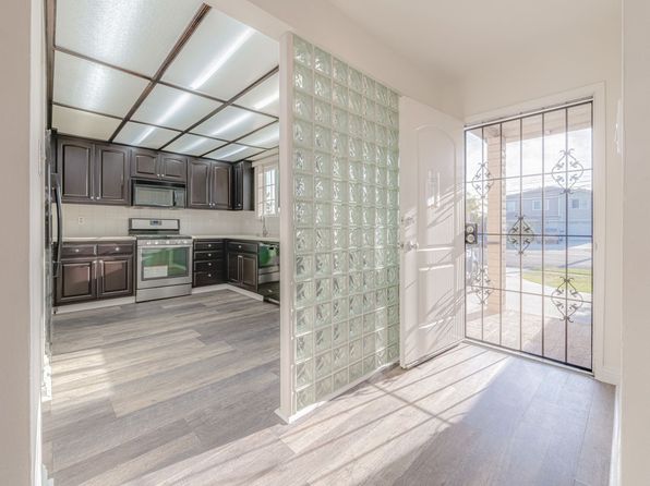 17032 Van Ness Ave