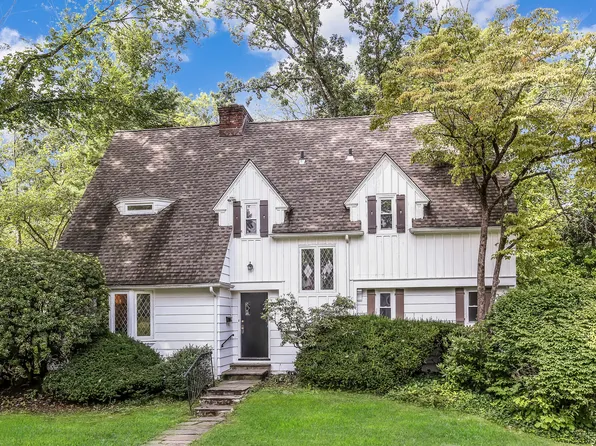19 Cushman Rd, White Plains, NY 10606