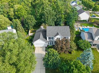 621 Continental Dr, Medina, OH 44256