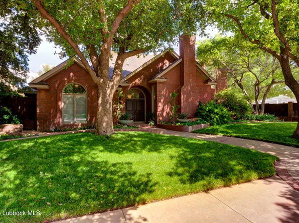 8707 Savannah Ave, Lubbock, TX 79424