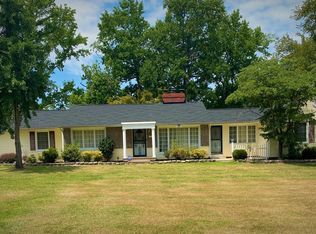 526 N Fairview Rd, Rocky Mount, NC 27801