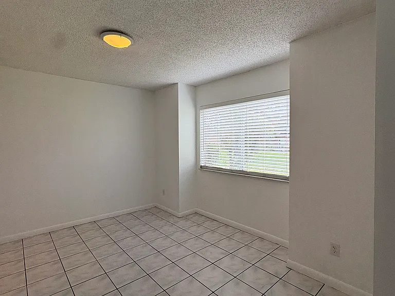 5159 Picadilly Circus Ct — Photo 4