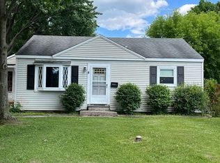 408 Calhoun St, East Syracuse, NY 13057
