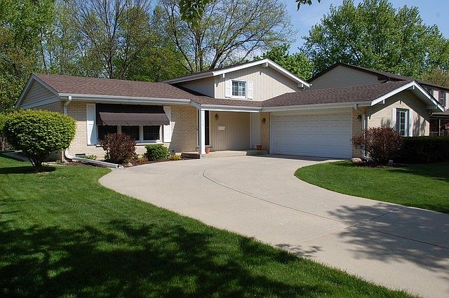 1st image of 907 N Marsha Dr