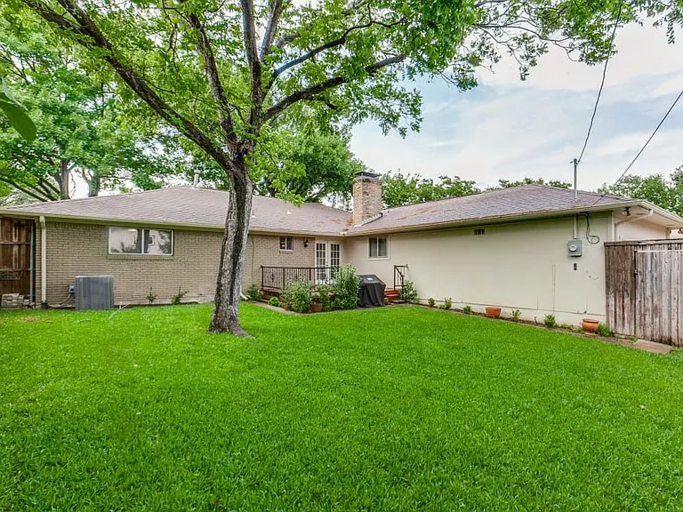 9628 Heatherdale Dr — Photo 12