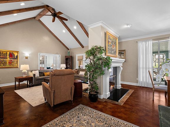 5th image of 8903 Ravenswood Rd