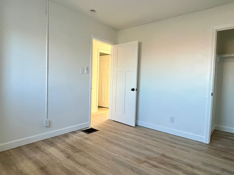 680 Woodbury Ave #680 — Photo 9