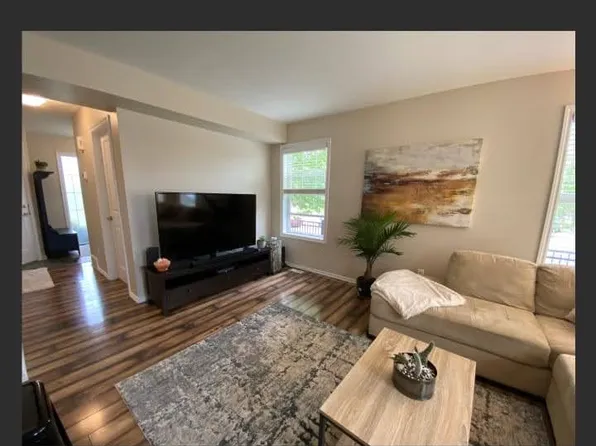 615 Lynd Cres #201, Saskatoon, SK S7T 0G7