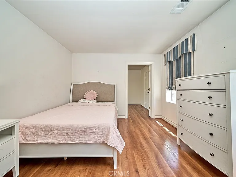 1089 Village Dr — Photo 40