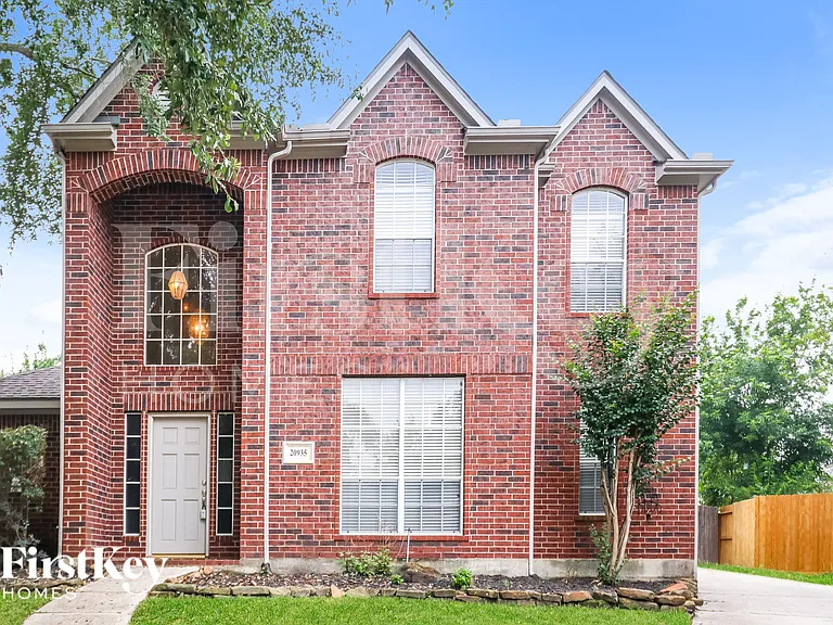 20935 Clovermeadow Spg — Photo 1