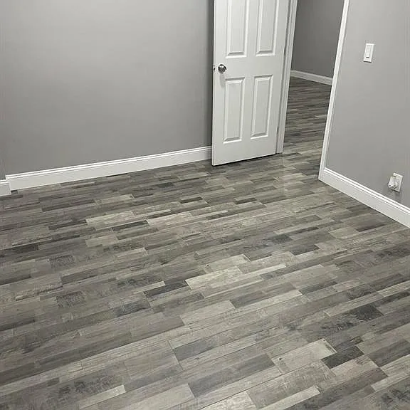 2700 Riverside Dr — Photo 10