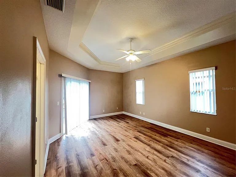 20 Woodfield Dr — Photo 7