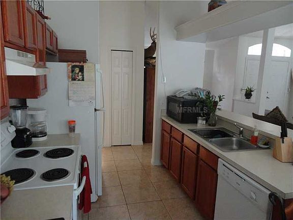5th image of 1009 Dampierre Ct