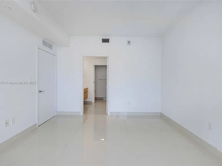 600 NE 27th St #3102 — Photo 22