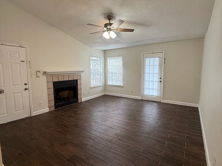 4367 Thornbriar Ln #P280 — Photo 3