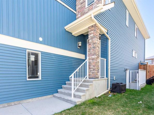 313 E Cornerstone Mnr NE, Calgary, AB T3N 1H5