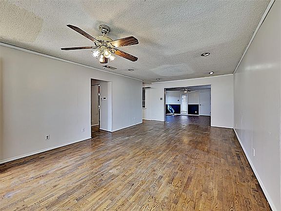 2nd image of 1609 Janice Dr