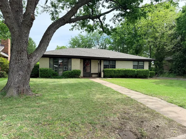 837 Hillside Dr, Sherman, TX 75090