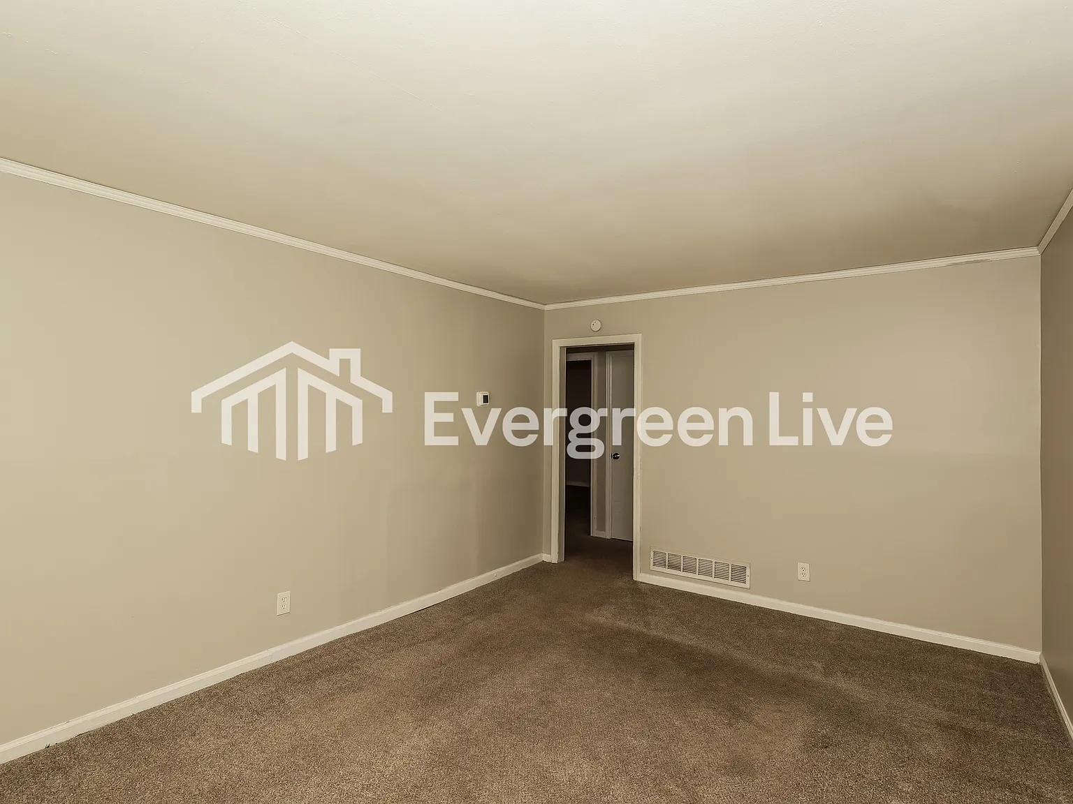 3 bed, 1.5 bath, 1054 sqft, $1,395 — Photo 2